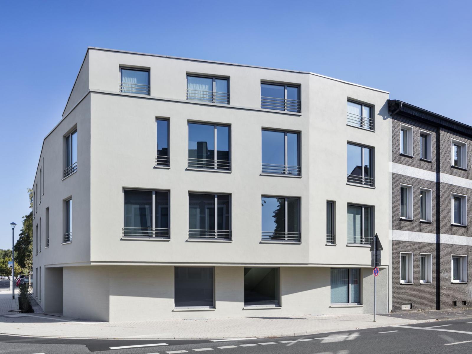 Rollstuhlgerechtes Wohnen Feuerwehrhaus Fassade